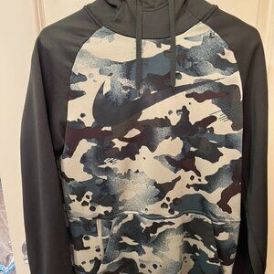 Nike Therma-FIT Camo Allover Print Hoodie, Size Small S Men